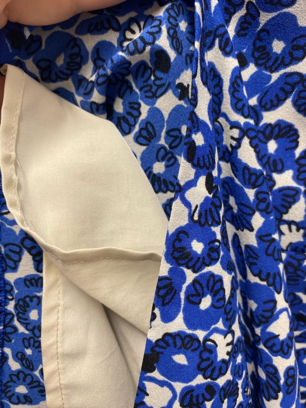 Anthropologie Blue and White Floral Print Romper - Leifnotes - Picture 6 of 6